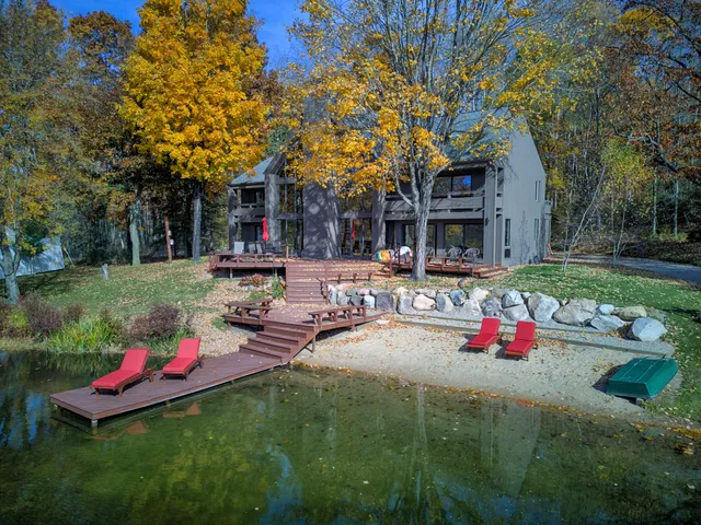 $8,250,000 | 100 West Adams Road, St. Louis, MI 48880