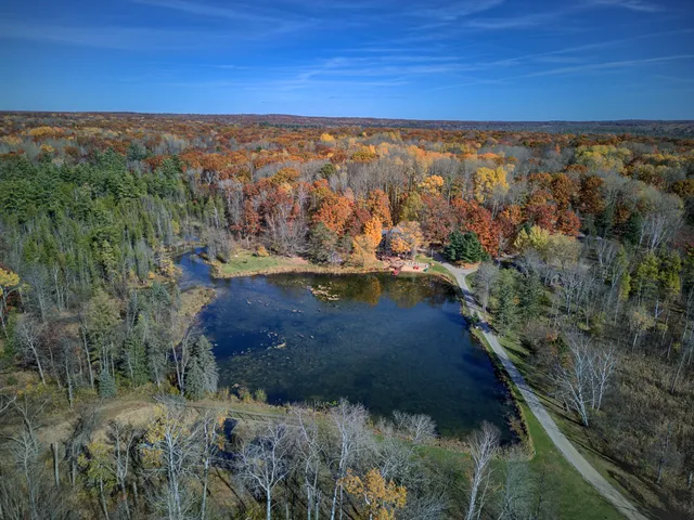 $8,250,000 | 100 West Adams Road, St. Louis, MI 48880