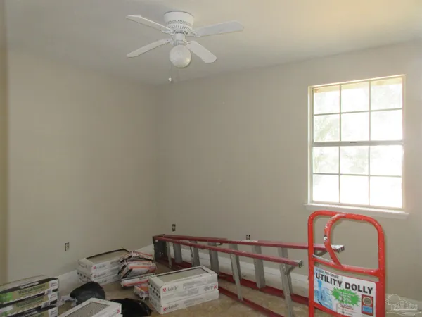 $1,600 | 4300 Santa Villa Drive, Pace, FL 32571