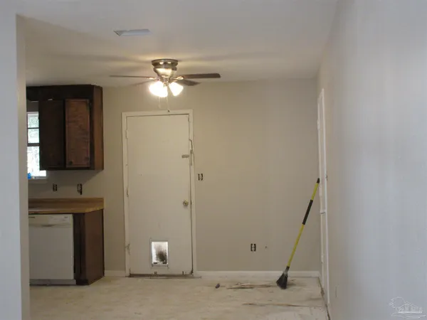 $1,600 | 4300 Santa Villa Drive, Pace, FL 32571