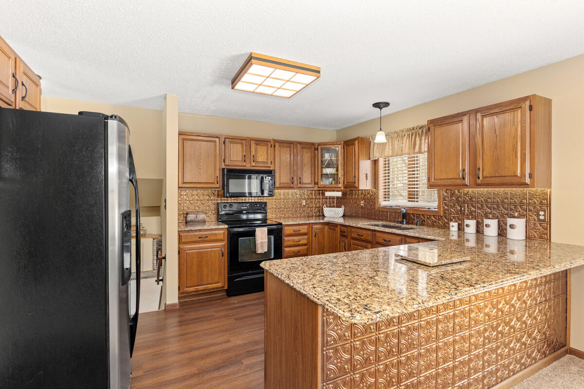 2902 63rd Street Fennville, MI 49408 - Photo 21 of 52 2902-63rd_010