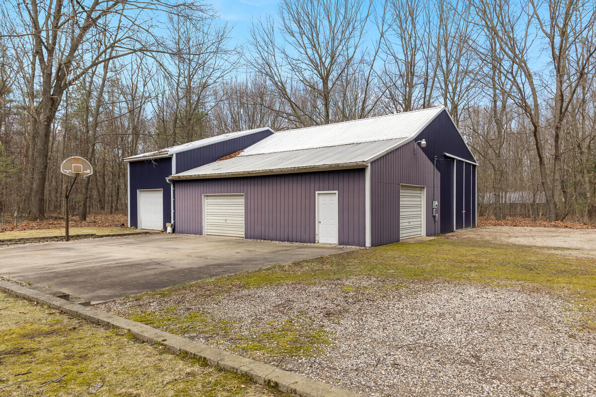 2902 63rd Street Fennville, MI 49408 - Photo 8 of 52 2902-63rd_005