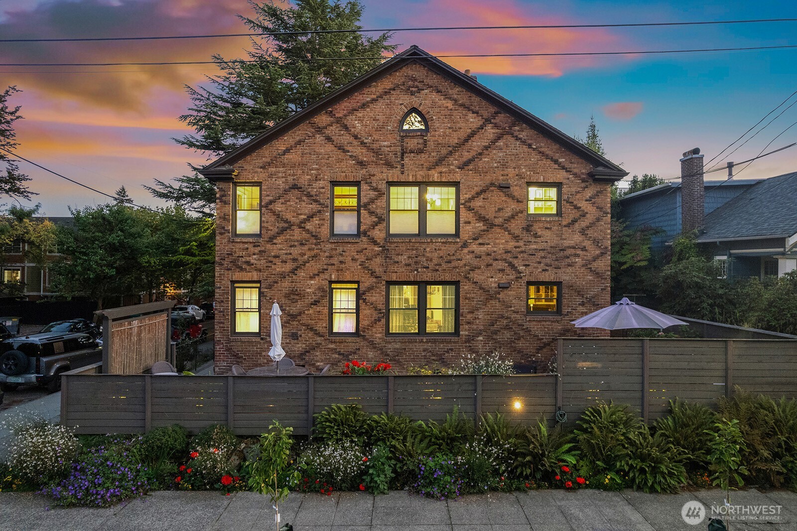 4915 Linden Avenue North Seattle, WA 98103 - Photo 35 of 40