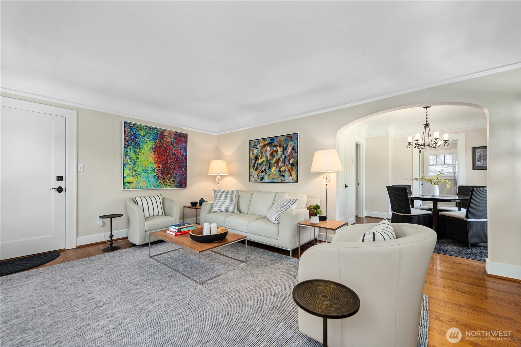 4915 Linden Avenue North Seattle, WA 98103 - Photo 8 of 40