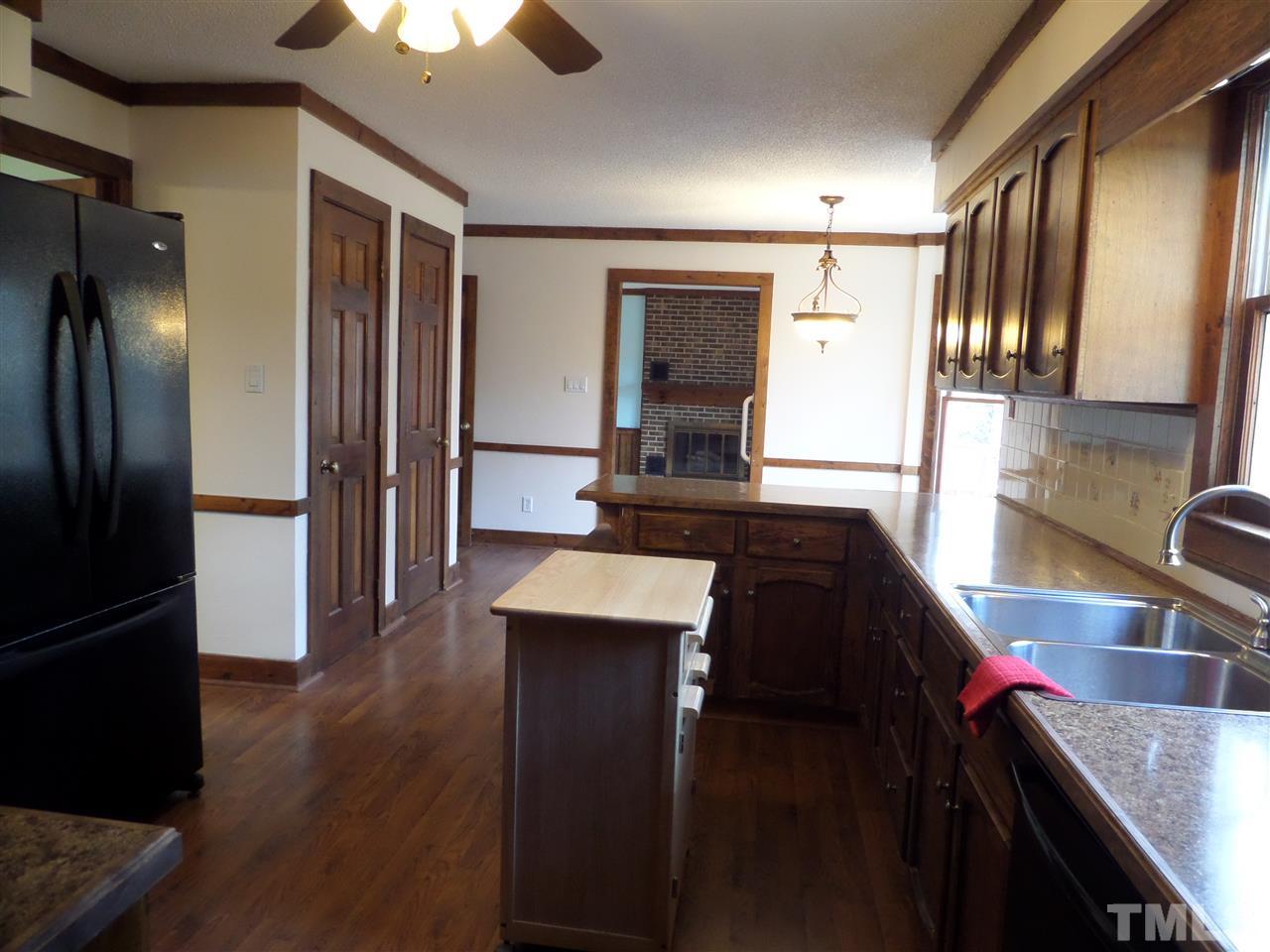 8725 Windjammer Drive Raleigh, NC 27615 - Photo 5 of 25 Kit to Breakfast nook bay