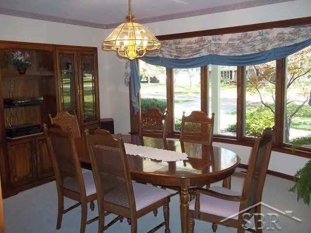 480 Somerset Road Saginaw, MI 48638 - Photo 7 of 13 20351826-10.JPG