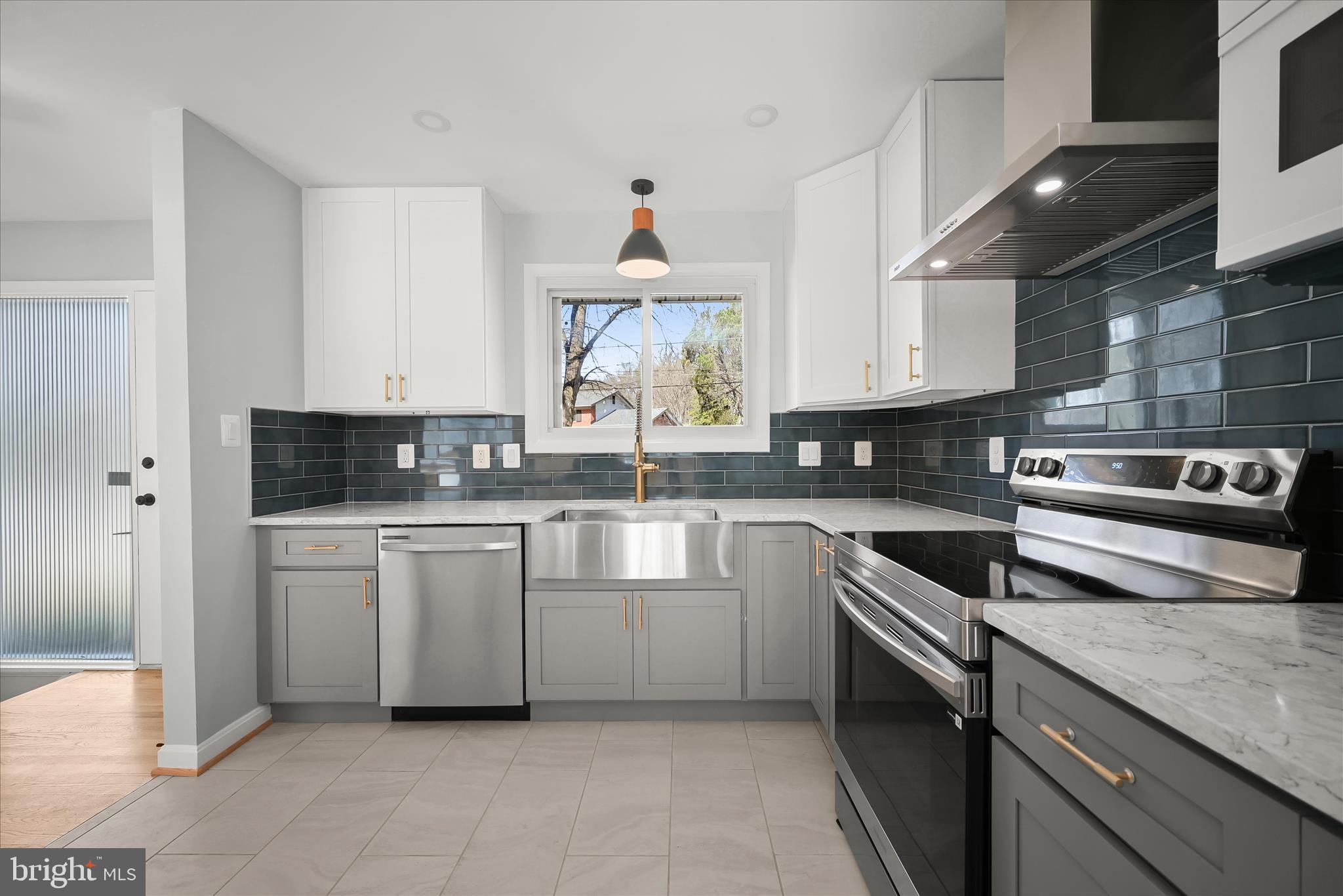 9720 Hedin Drive Silver Spring, MD 20903 - Photo 12 of 76 Hedin011