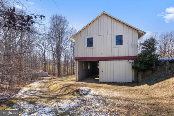 $899,000 | 9905 Croom Road, Upper Marlboro, MD 20772