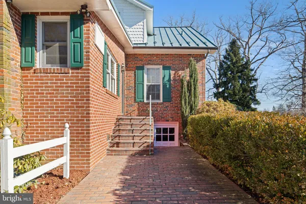 $899,000 | 9905 Croom Road, Upper Marlboro, MD 20772