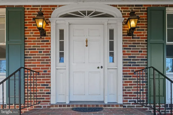 $899,000 | 9905 Croom Road, Upper Marlboro, MD 20772