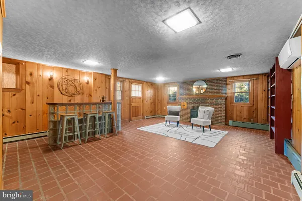 $899,000 | 9905 Croom Road, Upper Marlboro, MD 20772