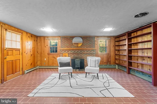 $899,000 | 9905 Croom Road, Upper Marlboro, MD 20772