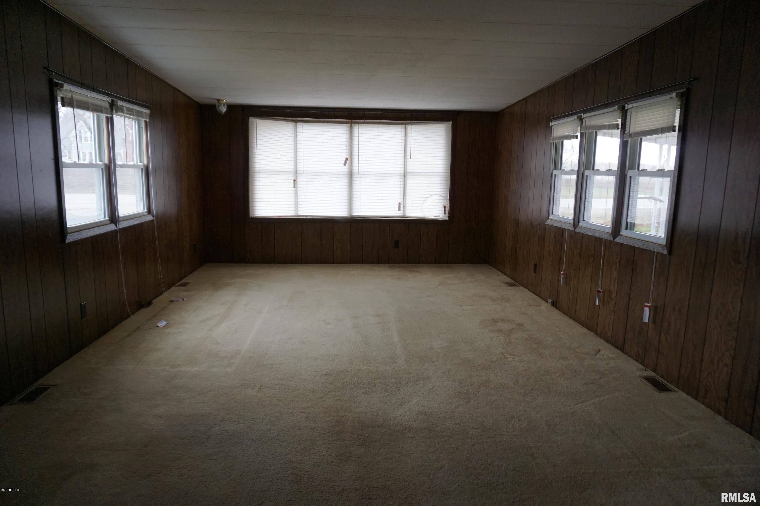 3449 Selmaville Road Salem, IL 62881 - Photo 5 of 17