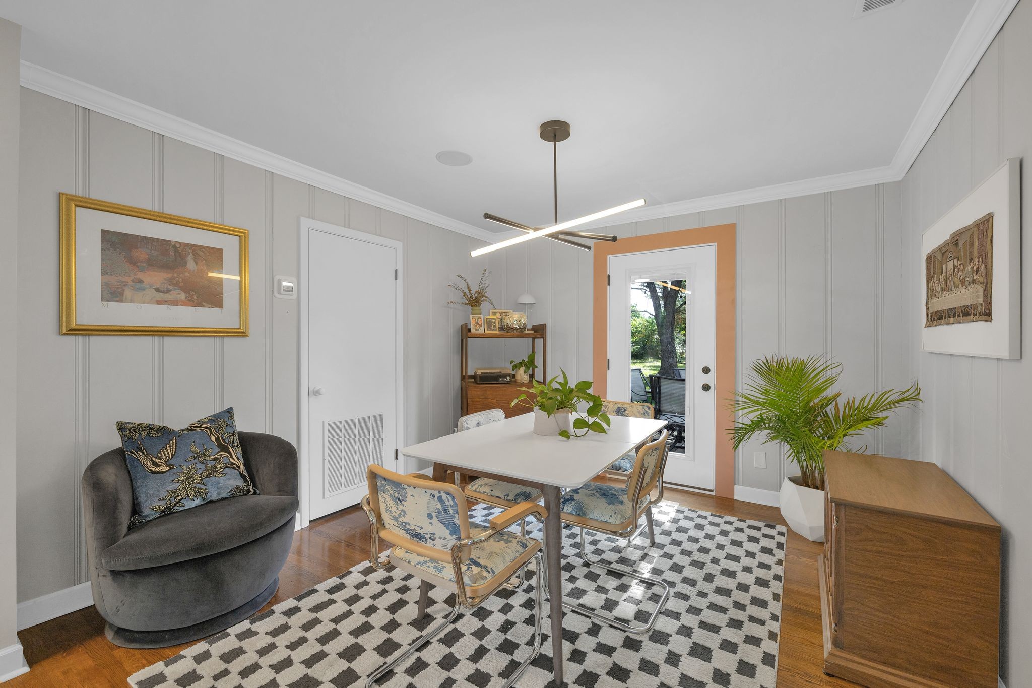 1610 Leaf Avenue Murfreesboro, TN 37130 - Photo 12 of 31 a living room with furniture and a table