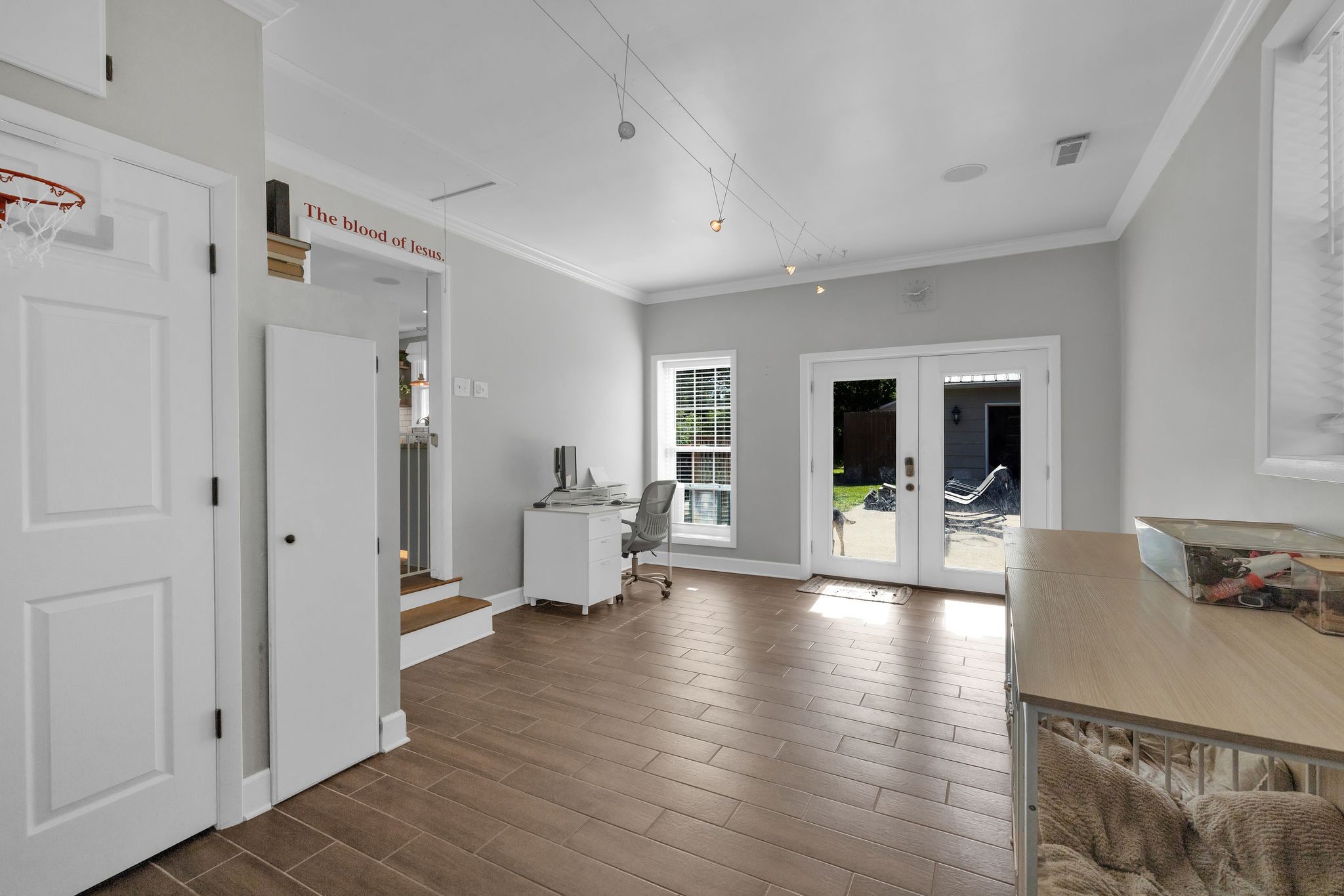 1610 Leaf Avenue Murfreesboro, TN 37130 - Photo 21 of 31 a living room with furniture and a wooden floor