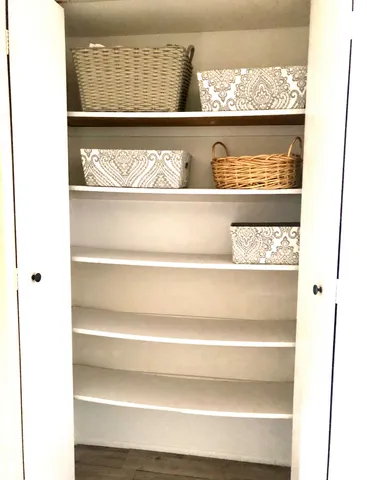 $245,000 | 22 Waterbury Lane, Unit N1, Schaumburg, IL 60193