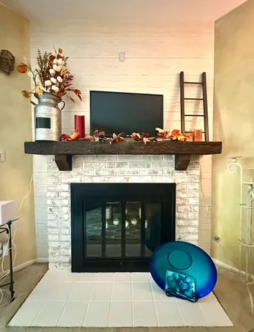 $245,000 | 22 Waterbury Lane, Unit N1, Schaumburg, IL 60193