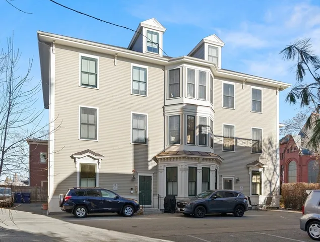 $639,900 | 17 North Street, Unit 2, Salem, MA 01970