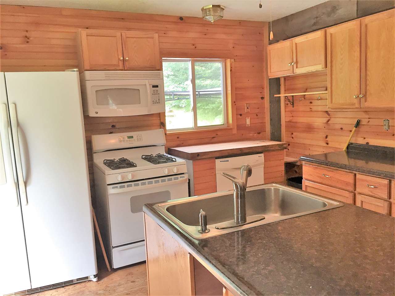 95 Cambridgeport Road Rockingham, VT 05143 - Photo 4 of 28