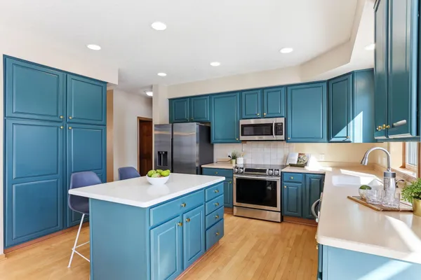 $720,000 | 17299 66th Place North, Maple Grove, MN 55311