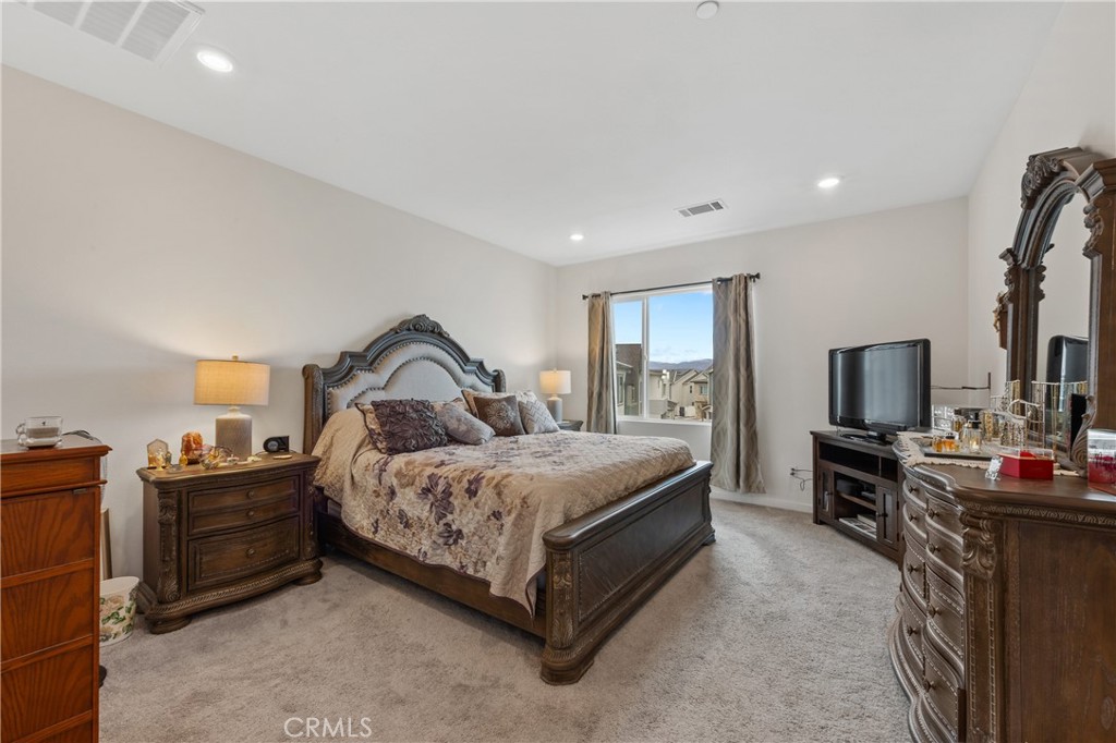 27632 Ensemble Valencia, CA 91381 - Photo 9 of 14