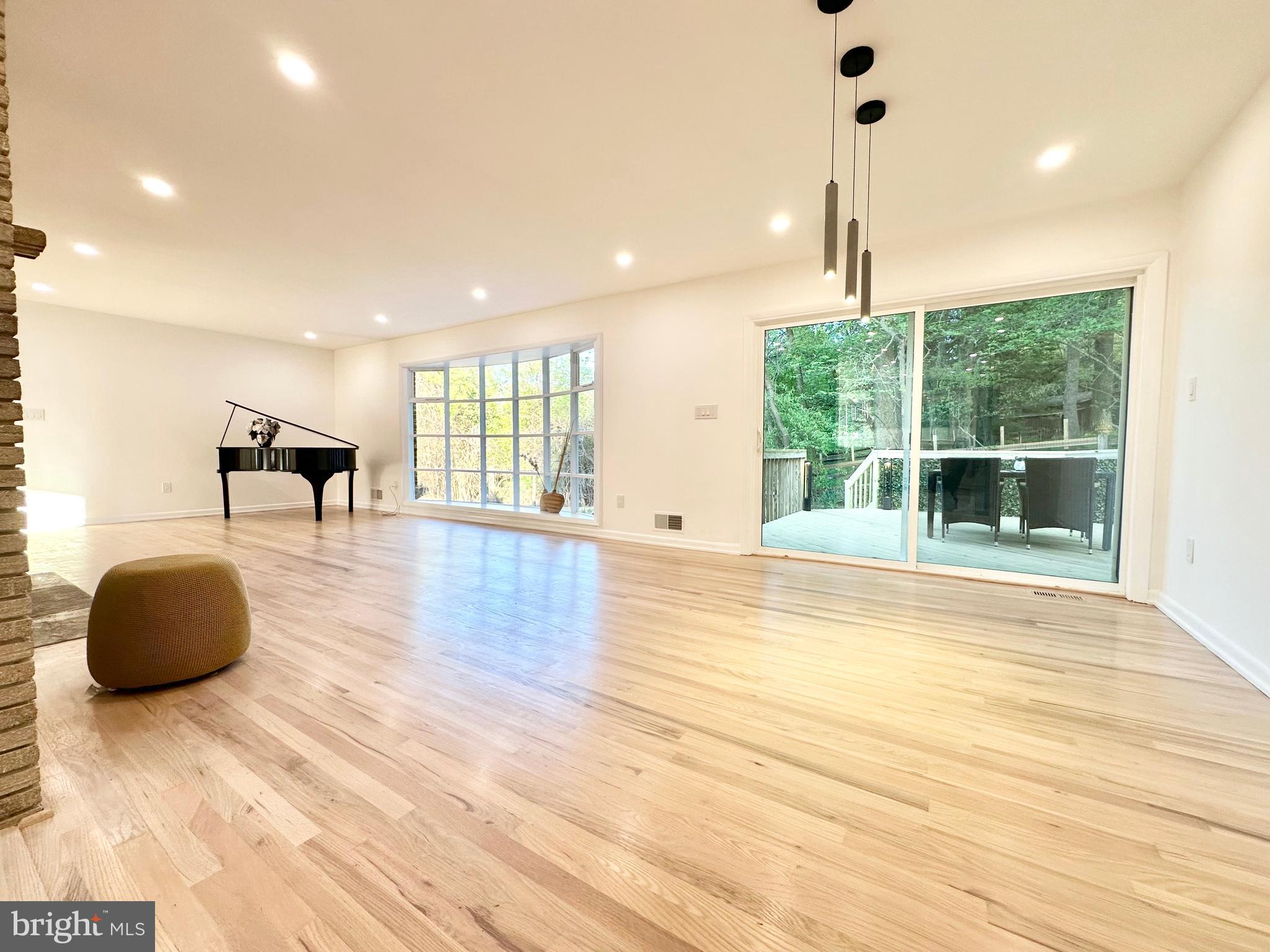 17821 Pond Road Ashton, MD 20861 - Photo 11 of 131