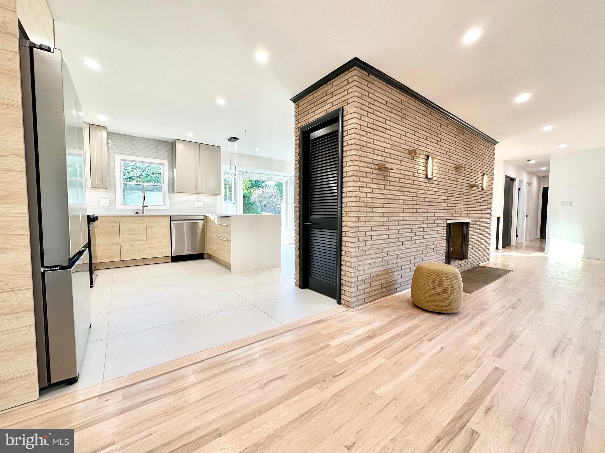 17821 Pond Road Ashton, MD 20861 - Photo 20 of 133