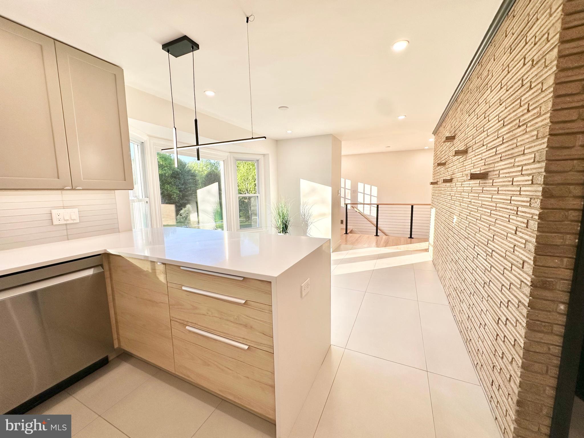 17821 Pond Road Ashton, MD 20861 - Photo 26 of 131