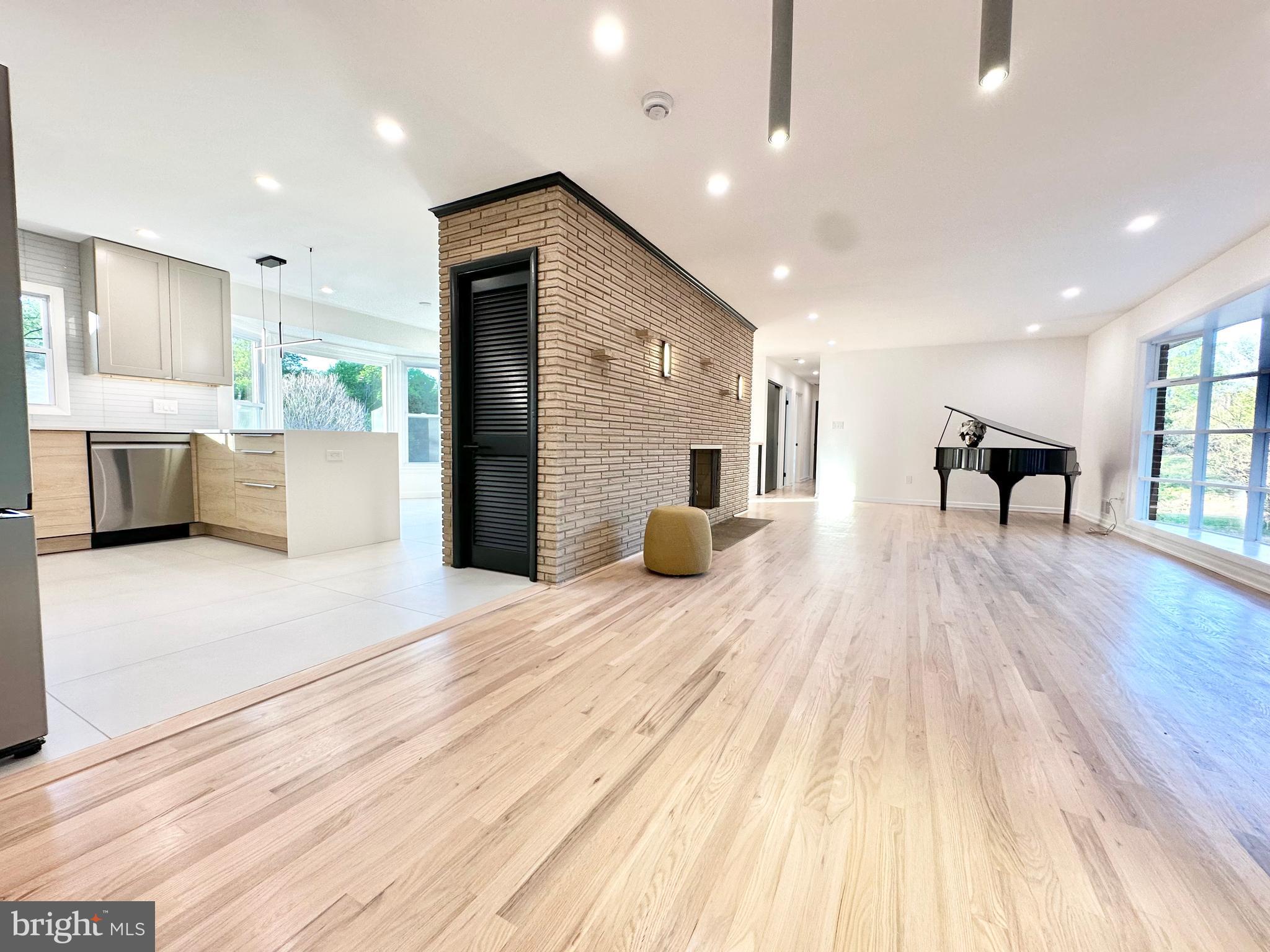 17821 Pond Road Ashton, MD 20861 - Photo 29 of 131