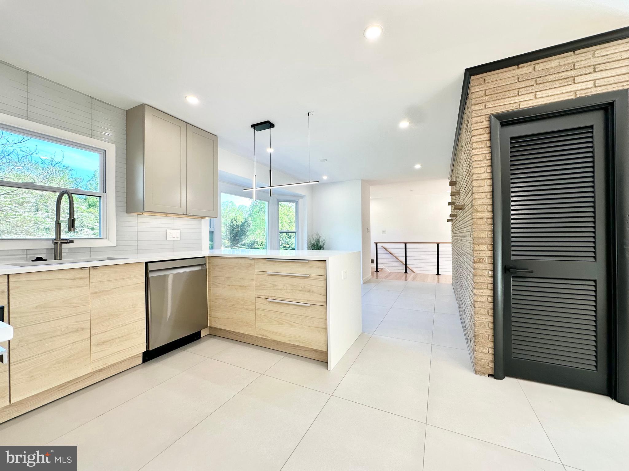 17821 Pond Road Ashton, MD 20861 - Photo 56 of 131