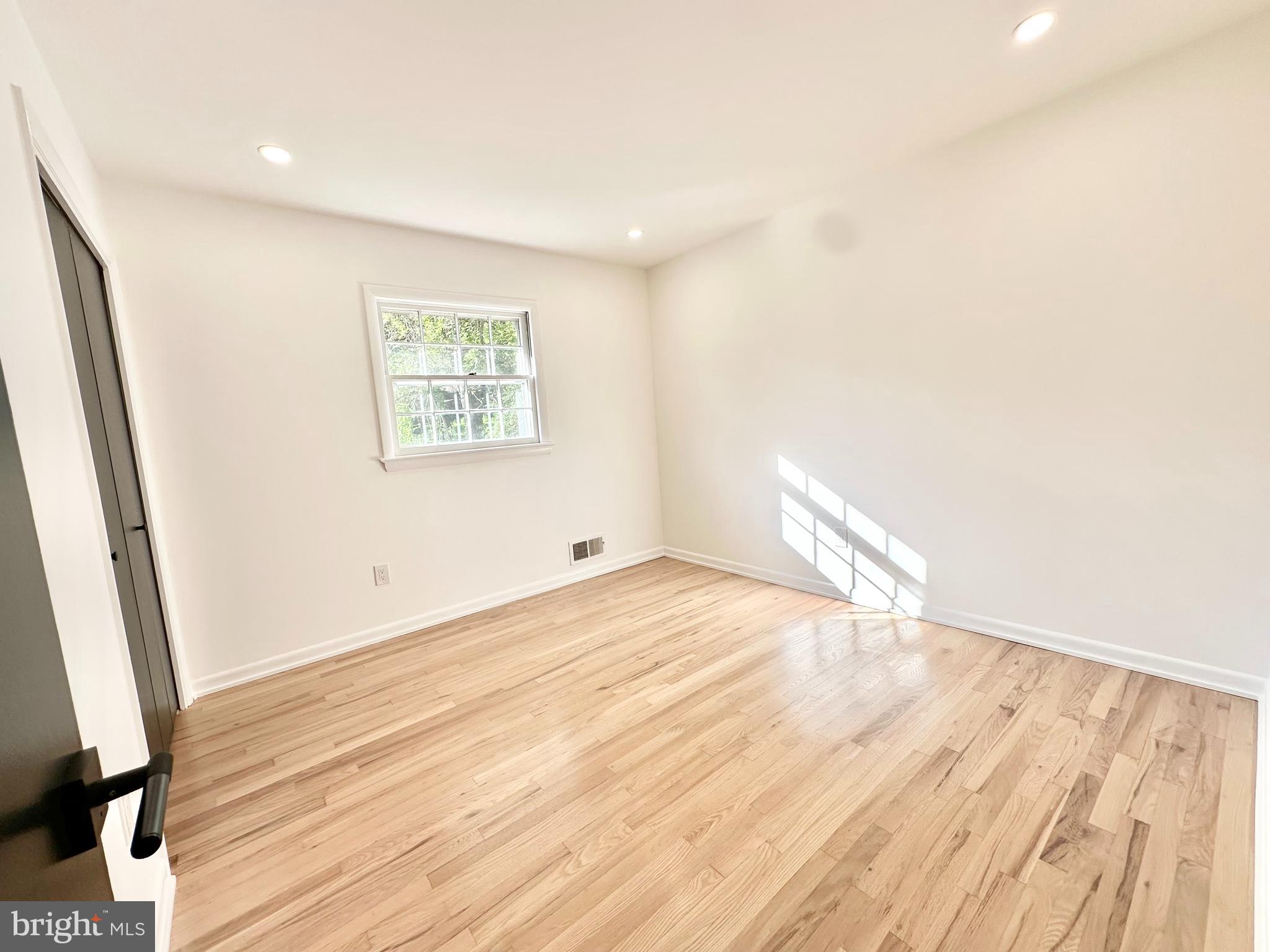 17821 Pond Road Ashton, MD 20861 - Photo 85 of 133