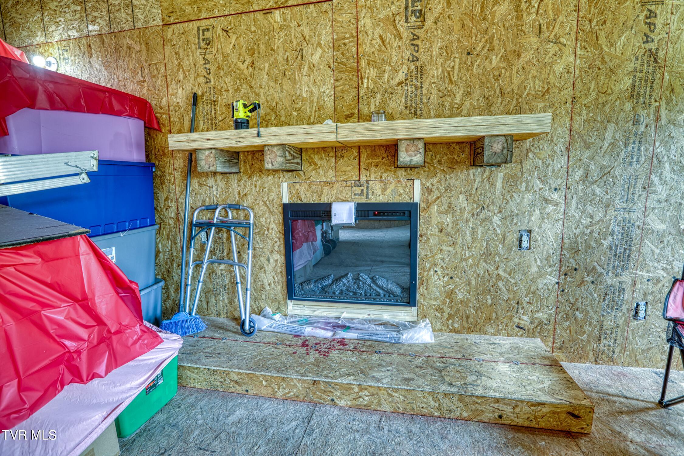 607 Okolona Road Church Hill, TN 37642 - Photo 9 of 11 607 Okolona MLSb -4