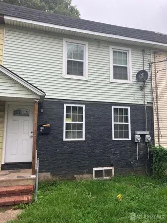 $1,800 | 810 East Hazelwood Avenue, Rahway, NJ 07065