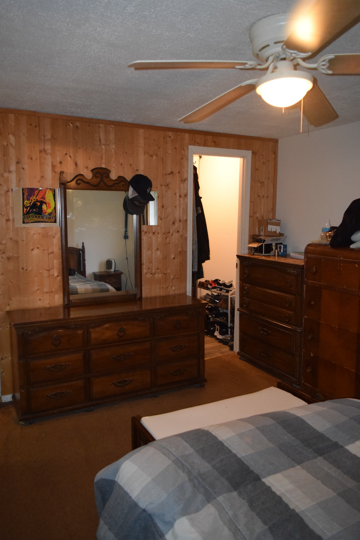 119 Cypress Road Buchanan, TN 38222 - Photo 13 of 26 a room with a bed and furniture