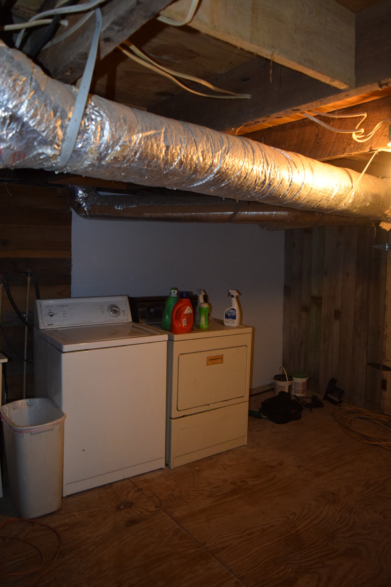 119 Cypress Road Buchanan, TN 38222 - Photo 21 of 26 a utility room with dryer and washer