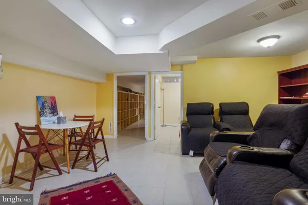 $4,000 | 5135 Summit Drive, Fairfax, VA 22030