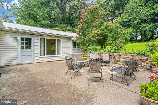 $4,000 | 5135 Summit Drive, Fairfax, VA 22030