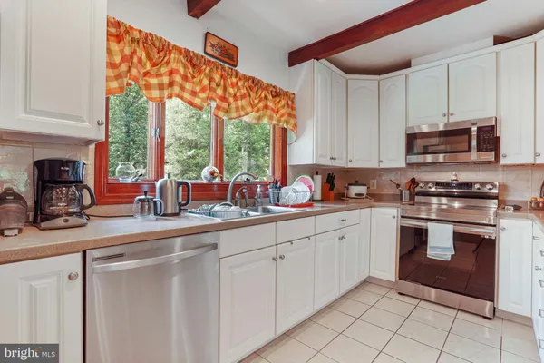 $4,000 | 5135 Summit Drive, Fairfax, VA 22030