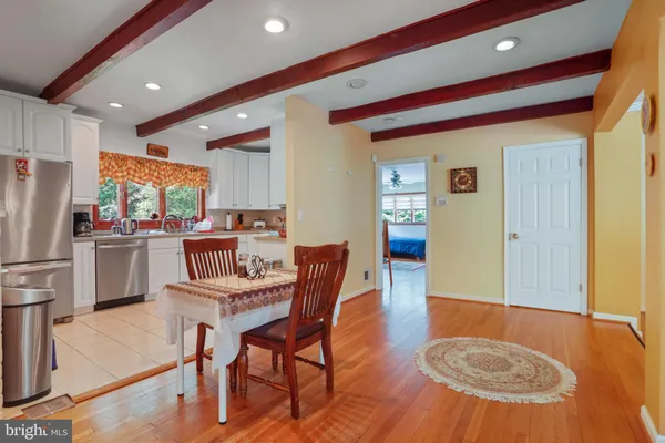 $4,000 | 5135 Summit Drive, Fairfax, VA 22030