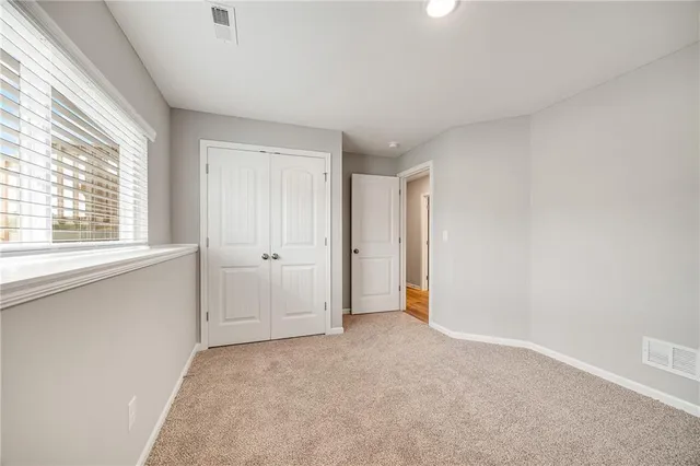 $339,900 | 704 Winter Drive, Belton, MO 64012