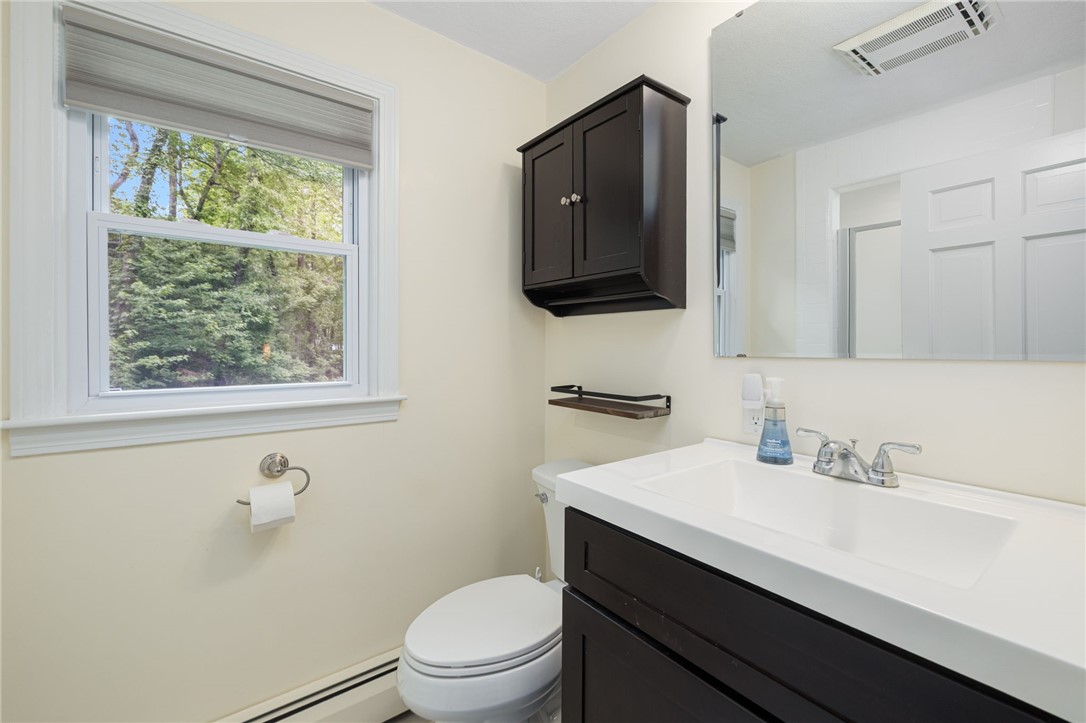30 Abigail Street Warwick, RI 02818 - Photo 19 of 38