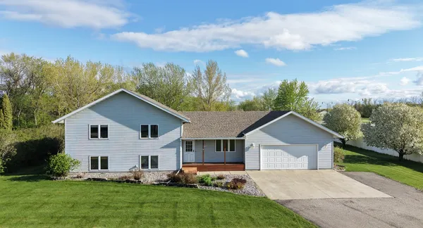 $650,000 | 104 Golden Spike Road, West Fargo, ND 58078