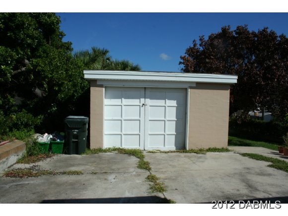131 Harrison Road Daytona Beach, FL 32118 - Photo 3 of 11 Additional Photo