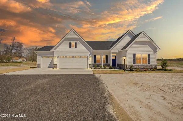 $749,900 | 109 Backwoods Lane, Moyock, NC 27958