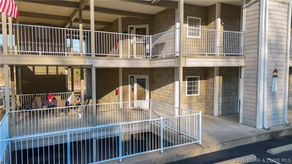 $375,000 | 68 Lighthouse Road, Unit 231, Lake Ozark, MO 65049