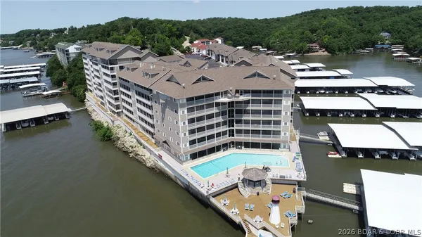 $375,000 | 68 Lighthouse Road, Unit 231, Lake Ozark, MO 65049