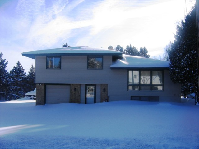 2528 Anderson Road Duluth, MN 55811 - Photo 1 of 8 Gallery Image 1