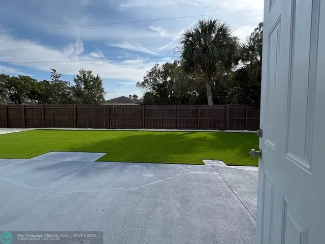 $5,000 | 1810 Elizabeth Street, Melbourne, FL 32901