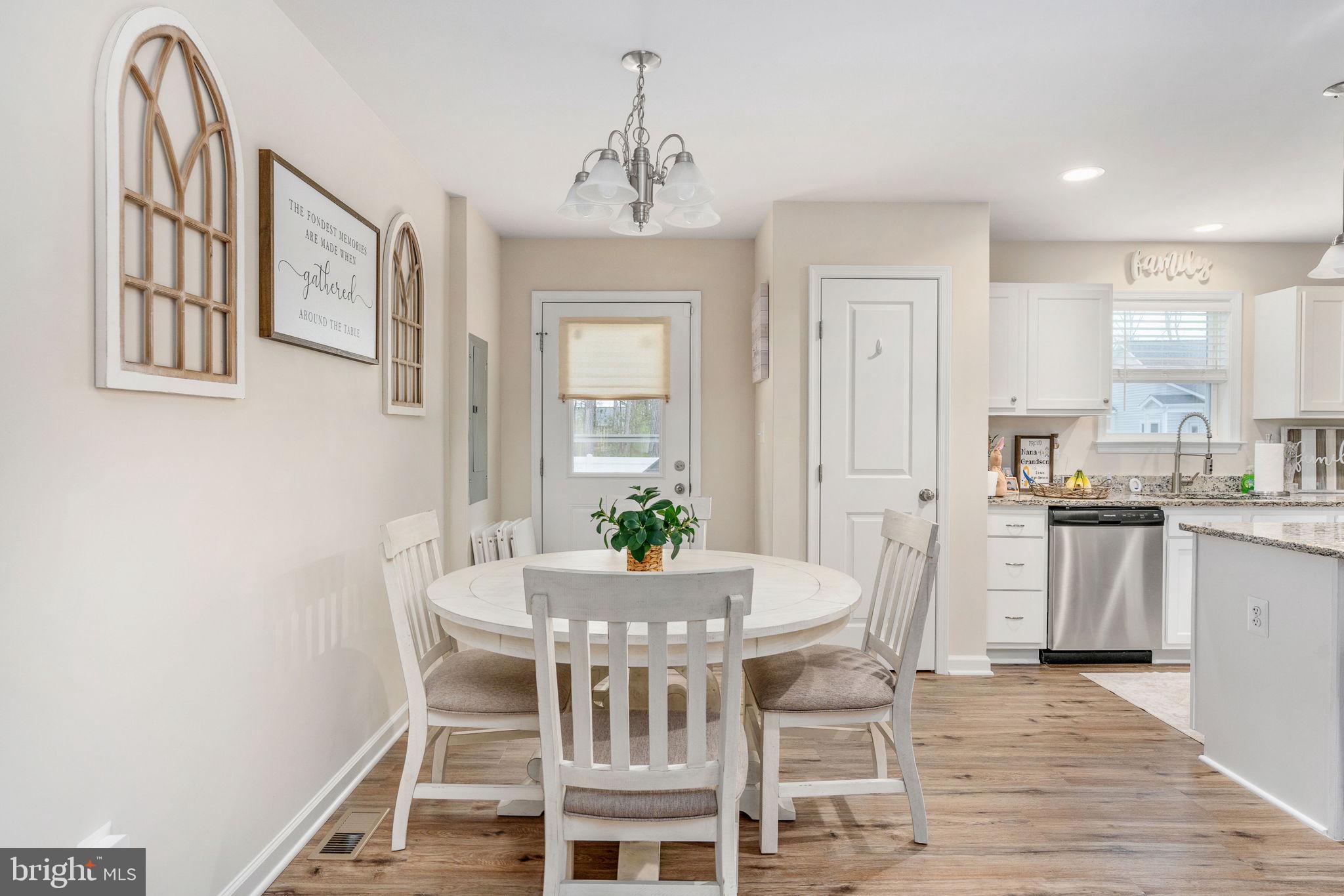 78 Rustic Lane Colonial Beach, VA 22443 - Photo 16 of 56 Bright and inviting dining space.