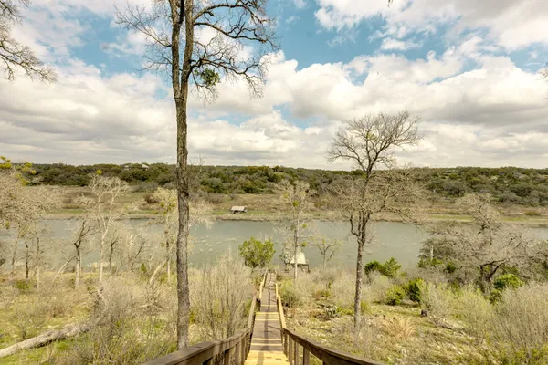 $3,000 | 24236 Spur Trail, Spicewood, TX 78669